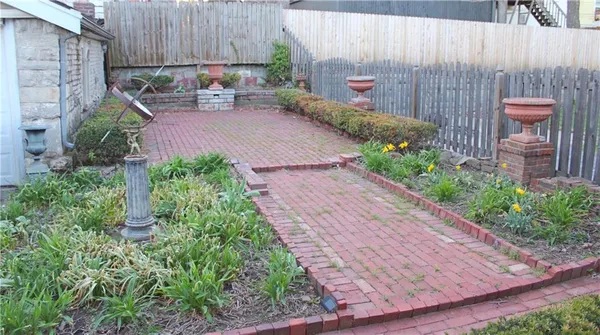 $299,900 | 4130 Mercier Street, Kansas City, MO 64111