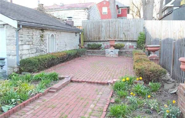 $299,900 | 4130 Mercier Street, Kansas City, MO 64111