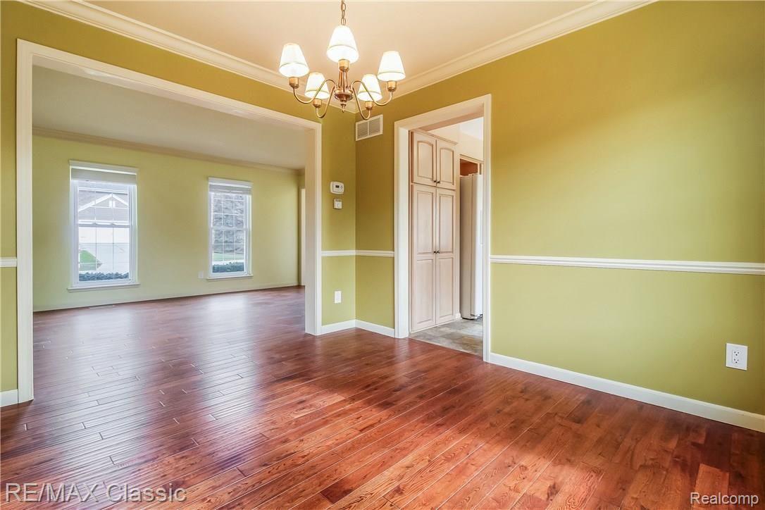 2247 Stonington Lane Rochester, MI 48306 - Photo 7 of 28 009-5353106-large.jpg