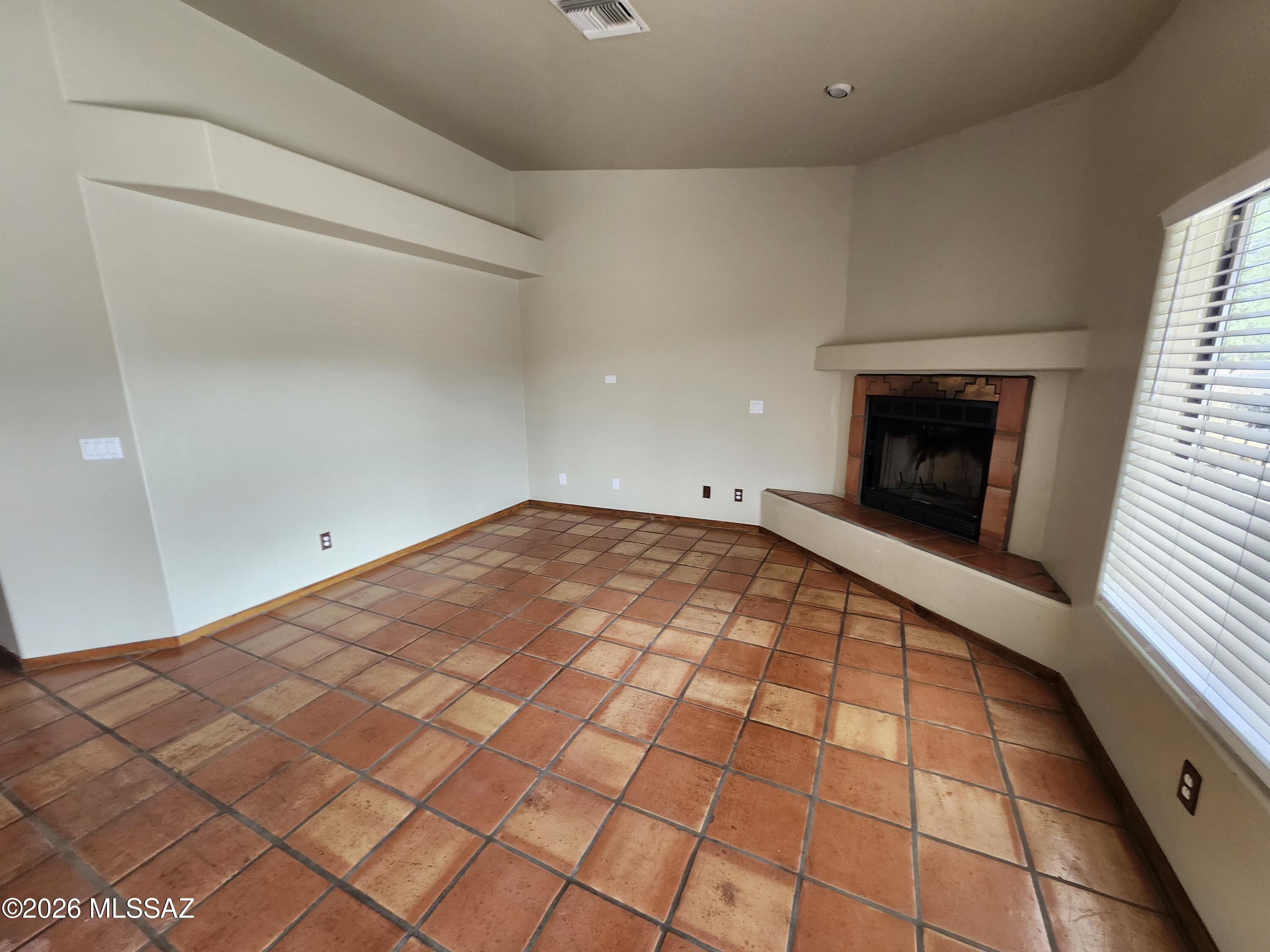 11065 East Snyder Road Tucson, AZ 85749 - Photo 17 of 49 original - 2026-07-06T151945.160