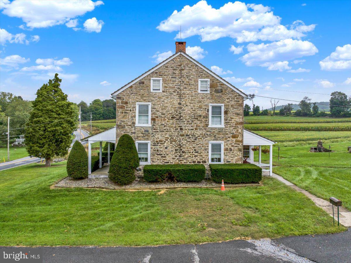 465 Antietam Road Reading, PA 19606 - Photo 4 of 46 Gallery Image 4