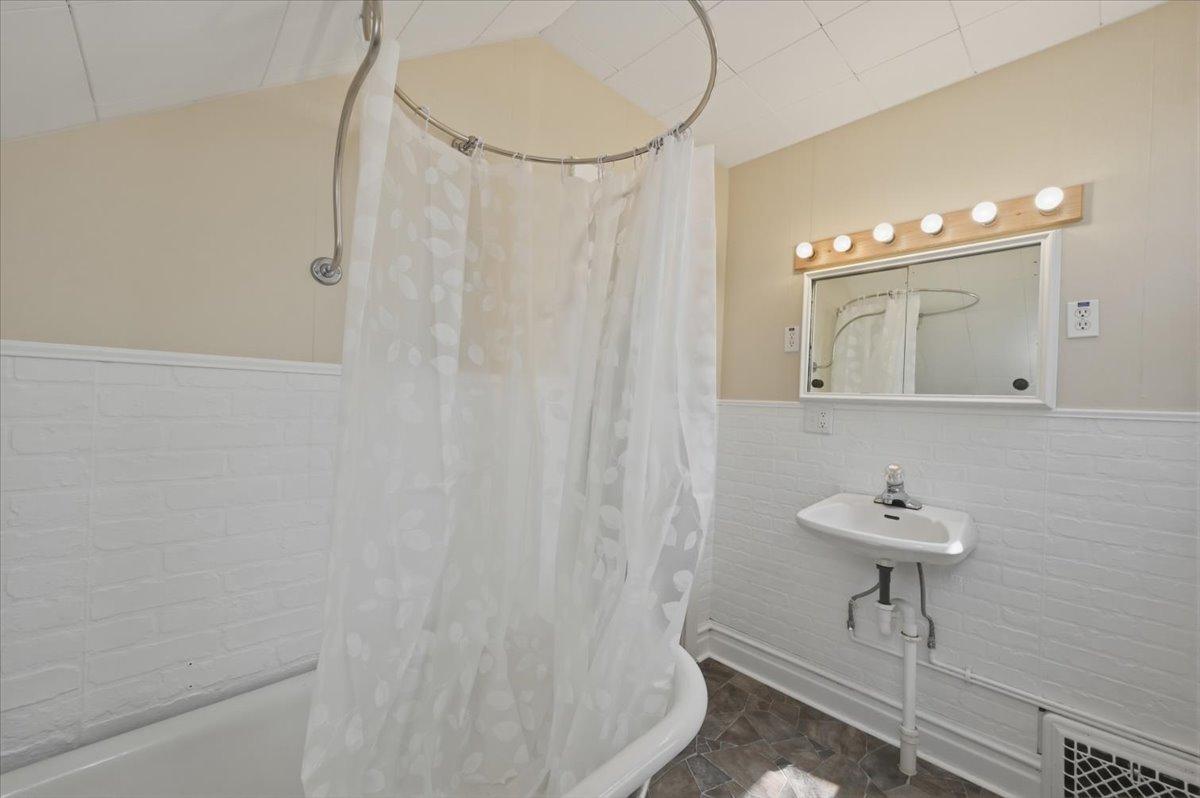 5319 East 3rd Street Superior, WI 54880 - Photo 30 of 33