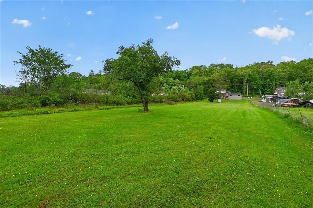 2975 Leechburg Road Pittsburgh, PA 15239 - Photo 21 of 22 Gallery Image 21