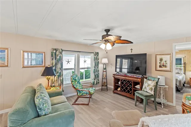 $184,900 | 214 Leisure Way, Palmetto, FL 34221