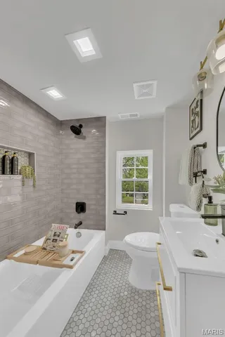 $2,600 | 6815 Wise Avenue, St. Louis, MO 63139