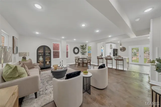 $2,600 | 6815 Wise Avenue, St. Louis, MO 63139