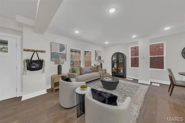 $2,600 | 6815 Wise Avenue, St. Louis, MO 63139