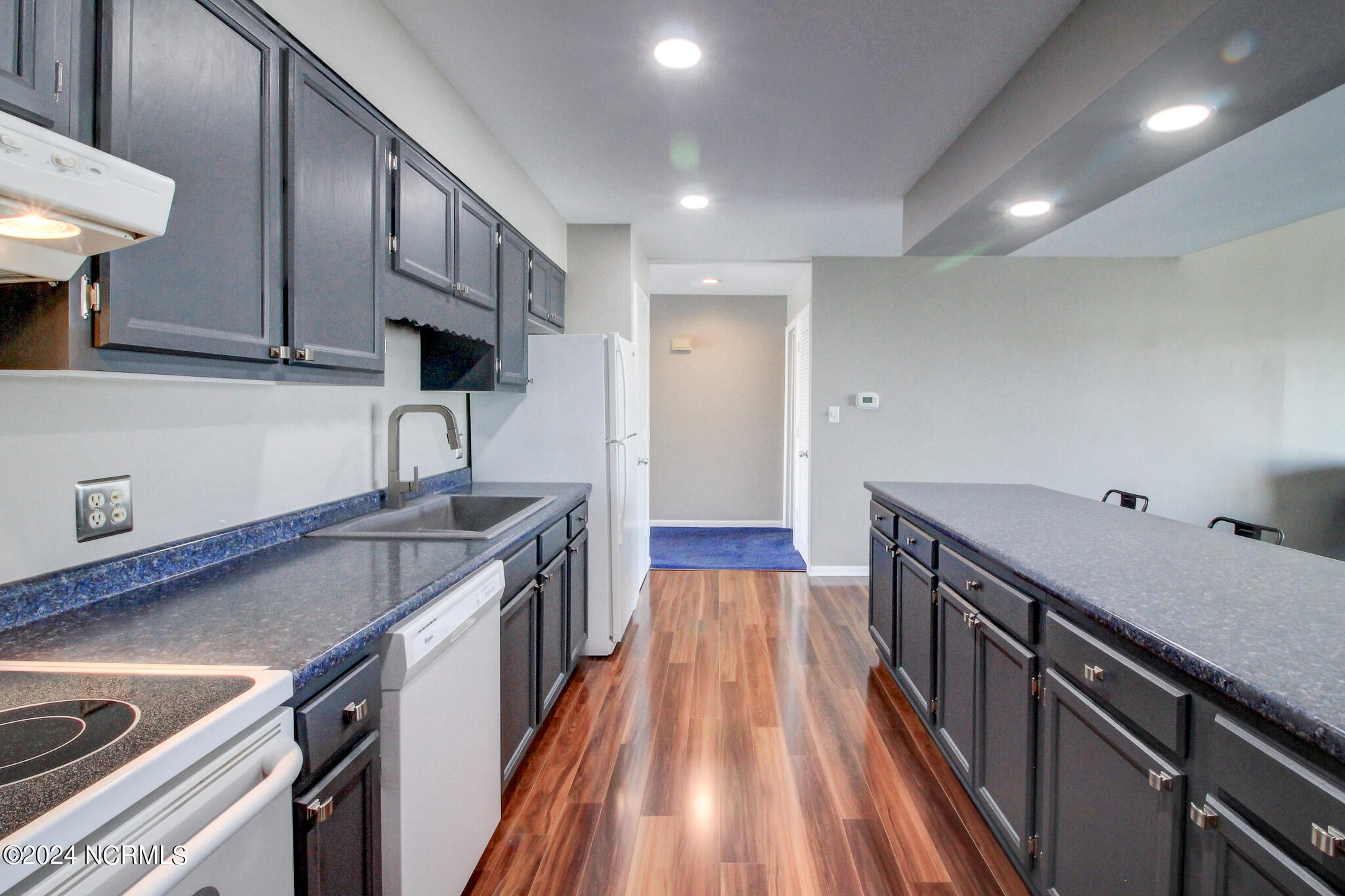 855 Salter Path Road, Unit 304 Indian Beach, NC 28512 - Photo 14 of 46 Kitchen