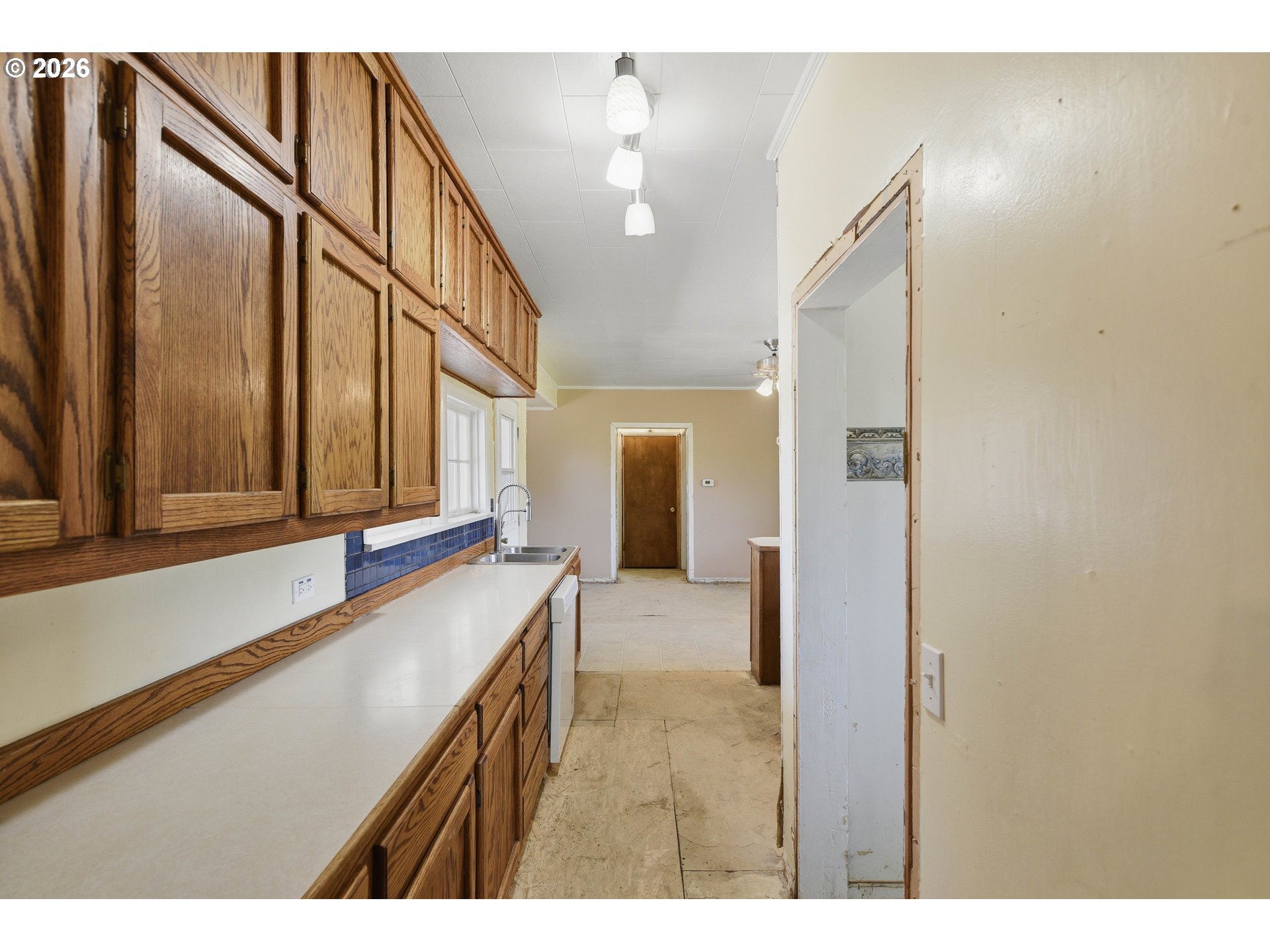 393 Reedsford Road Myrtle Point, OR 97458 - Photo 16 of 48