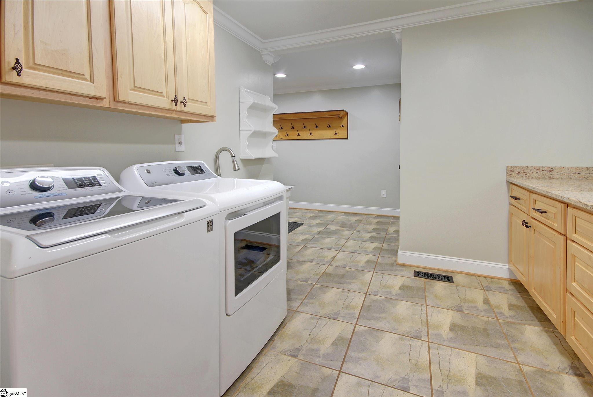 224 St Paul Road Easley, SC 29642 - Photo 8 of 36 Gallery Image 8
