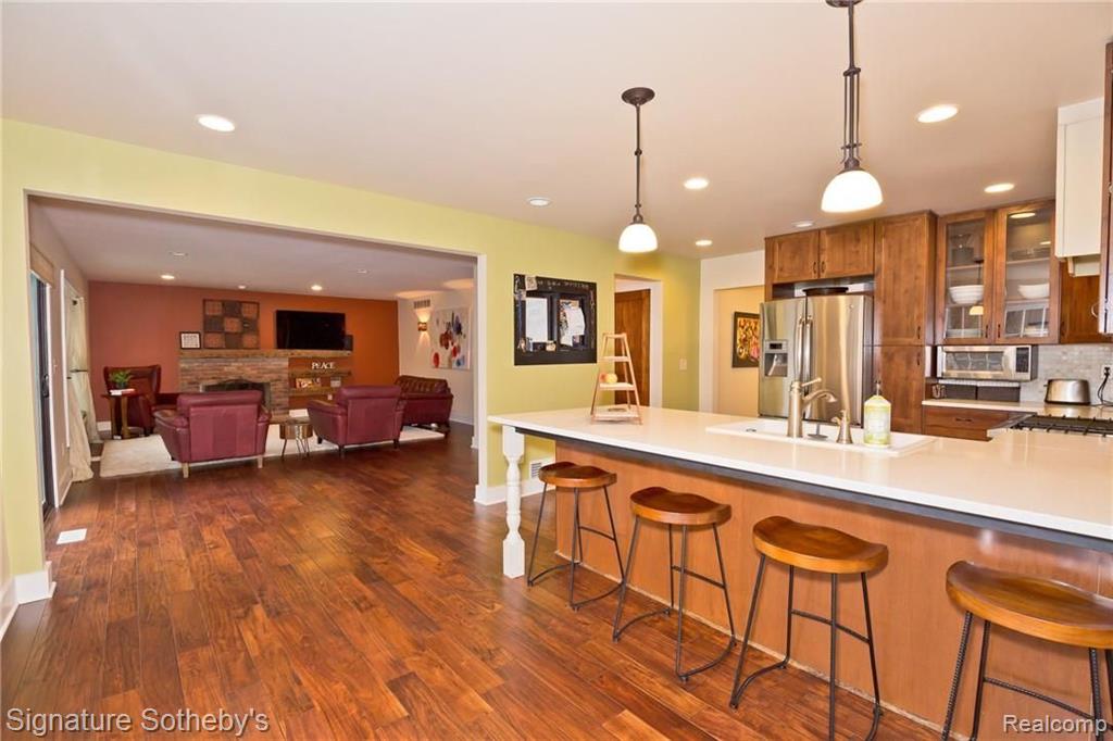 32370 Lahser Road Beverly Hills, MI 48025 - Photo 15 of 42