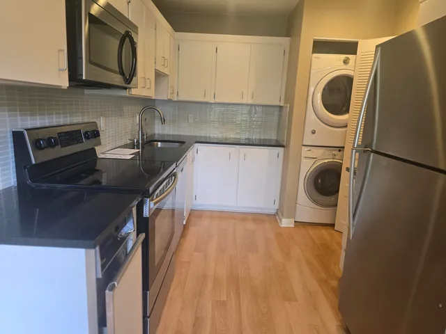 $9,000 | 32 Southport Lane, Unit B, Boynton Beach, FL 33436