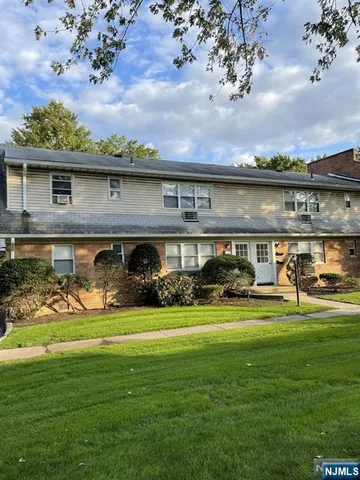 $2,700 | 20 C Lakeview Avenue, Leonia, NJ 07605