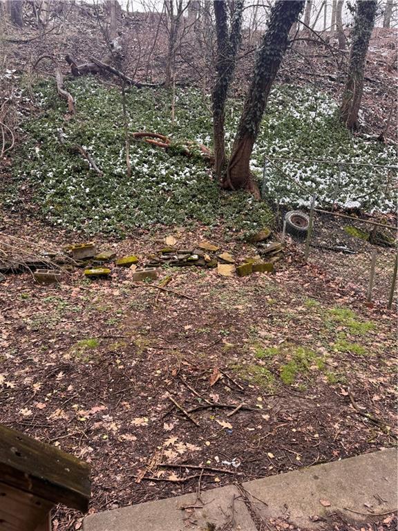 727 Maytide Street Pittsburgh, PA 15227 - Photo 14 of 16