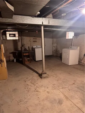 $1,050 | 727 Maytide Street, Pittsburgh, PA 15227