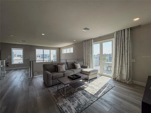 $3,500 | 7770 Sandy Ridge Drive, Unit 231, Reunion, FL 34747