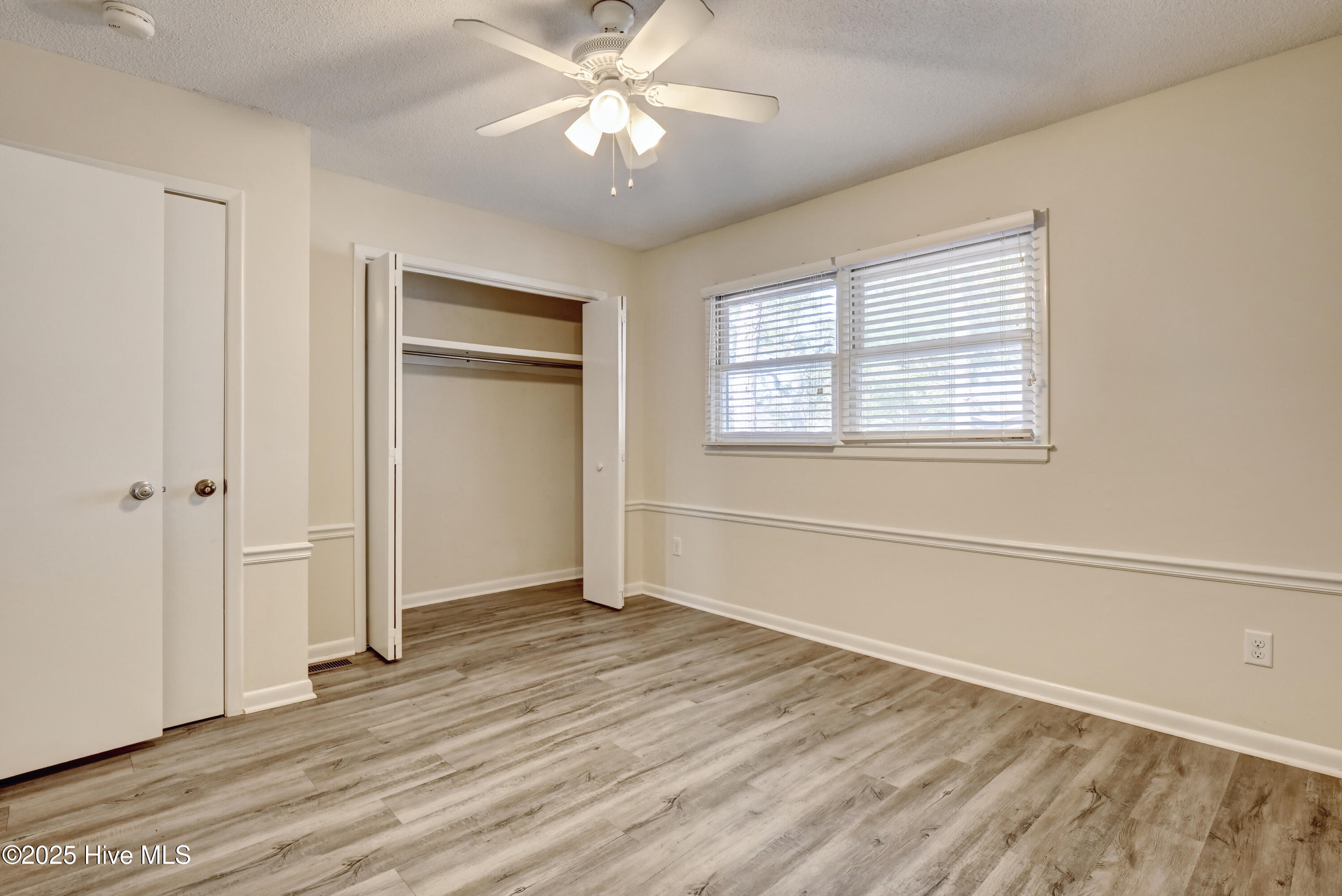 2029 Eastwood Road, Unit 116 Wilmington, NC 28403 - Photo 19 of 24 P6211869_70_71_72_73_74_75