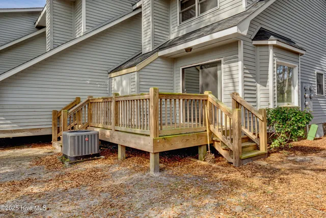 $2,425 | 2029 Eastwood Road, Unit 116, Wilmington, NC 28403