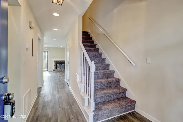 $2,425 | 2029 Eastwood Road, Unit 116, Wilmington, NC 28403