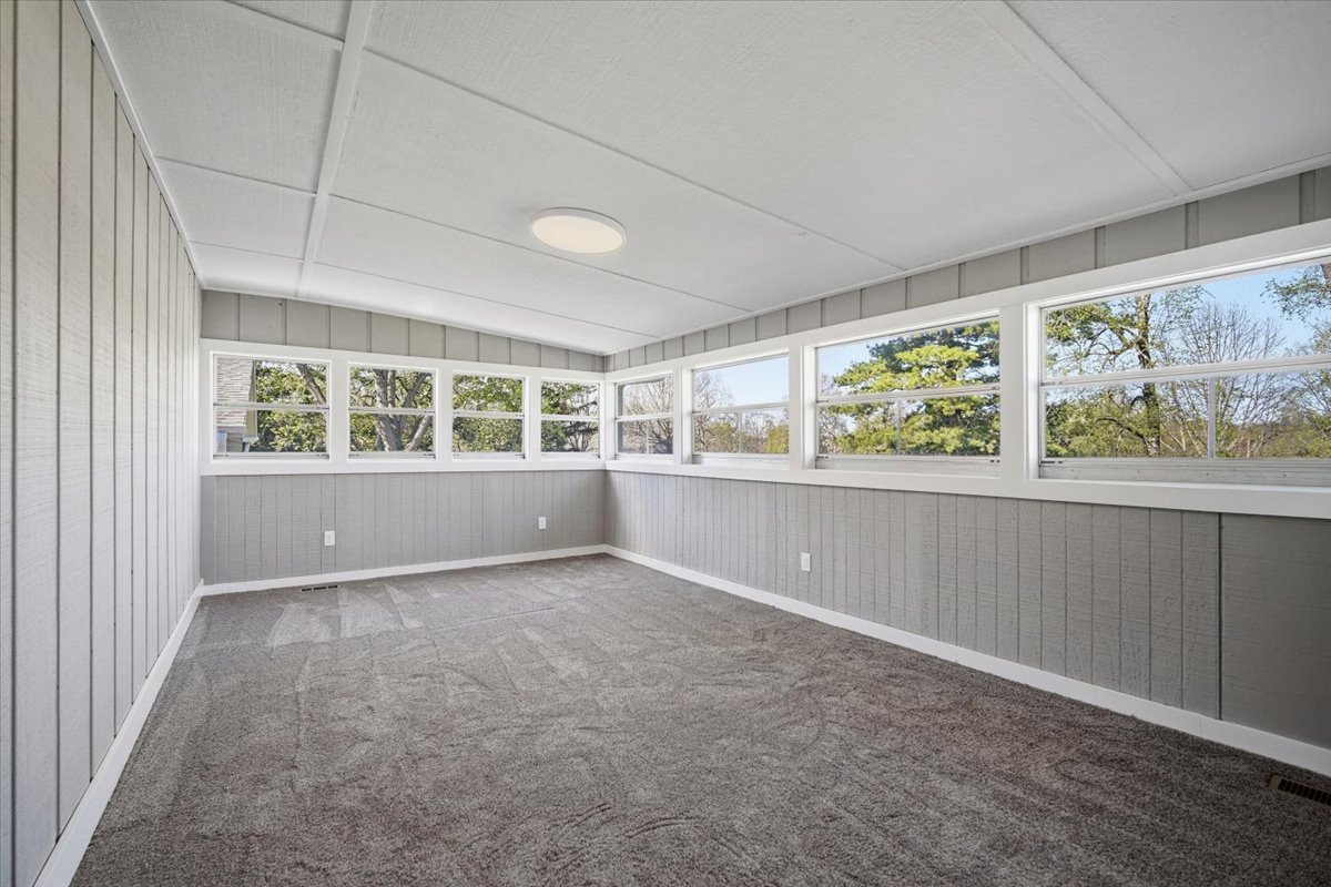 9646 Ridgewood Court Bloomington, IL 61705 - Photo 19 of 43