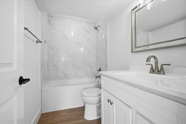 $435,000 | 9646 Ridgewood Court, Bloomington, IL 61705