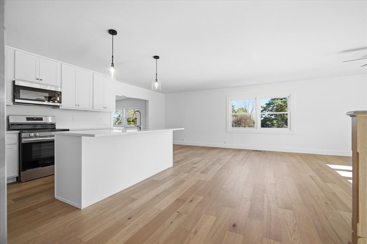 9646 Ridgewood Court Bloomington, IL 61705 - Photo 9 of 43