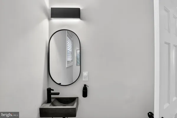 $1,600,000 | 5445 30th Street Northwest, Washington, DC 20015