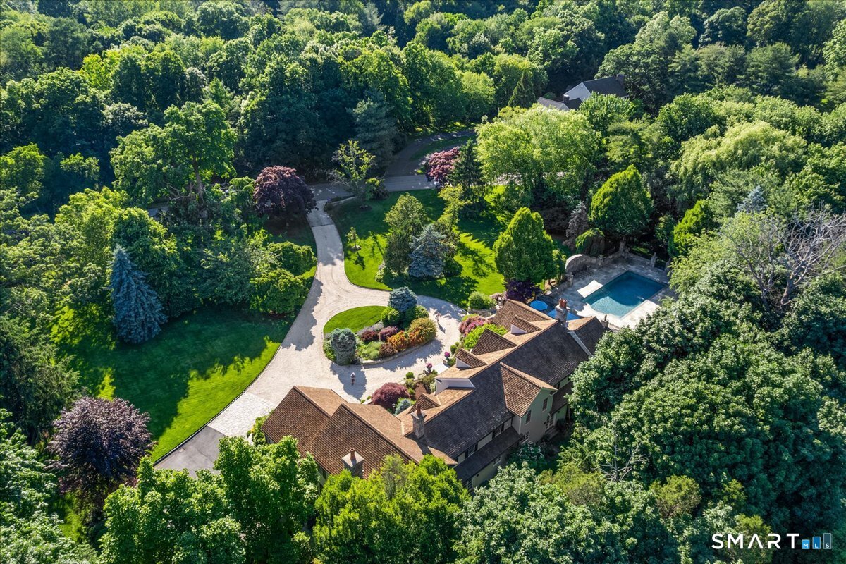 83 Long Lots Road New Canaan, CT 06840 - Photo 2 of 38