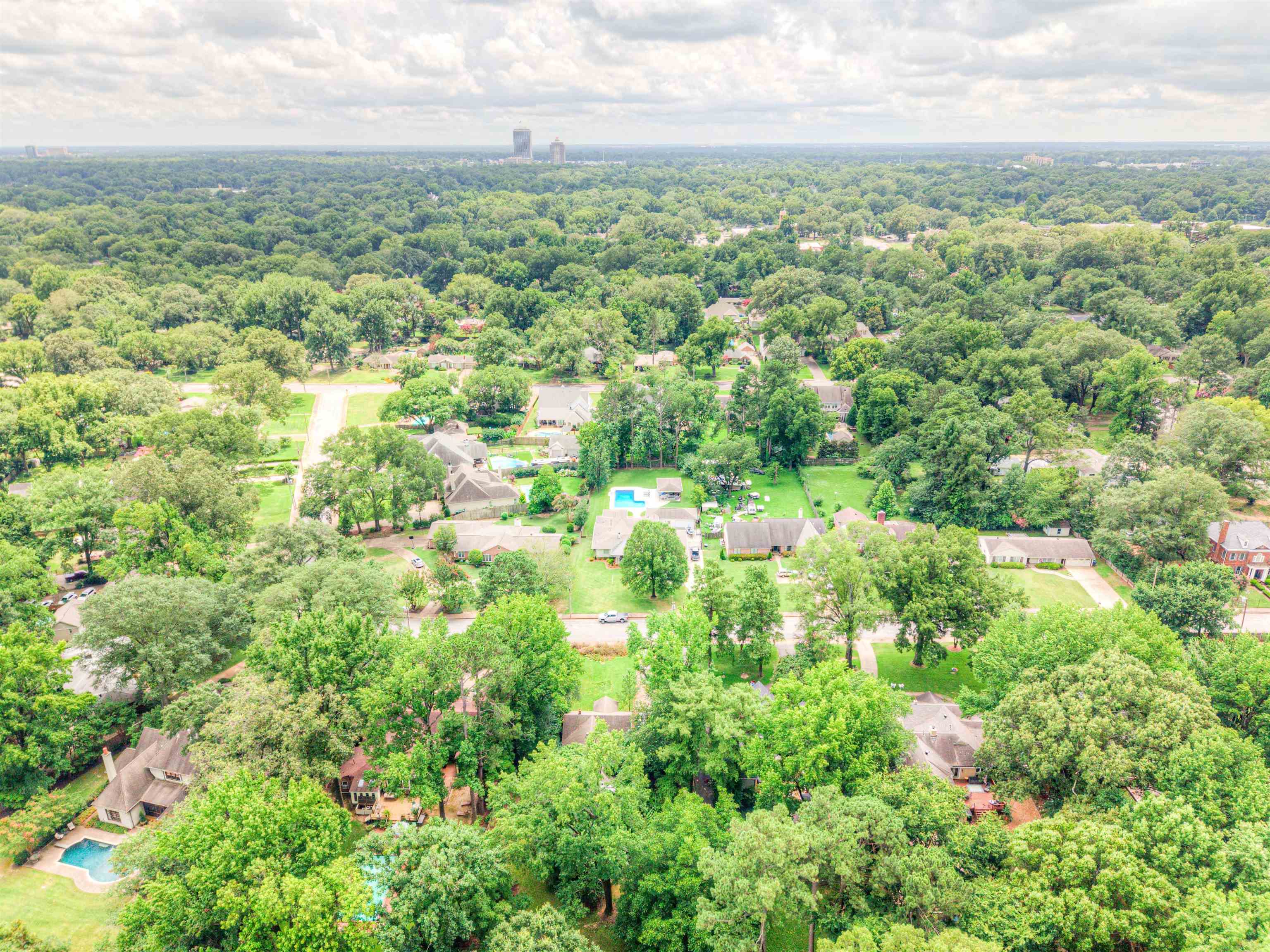 4972 Minden Road Memphis, TN 38117 - Photo 13 of 15 an aerial view of houses with yard