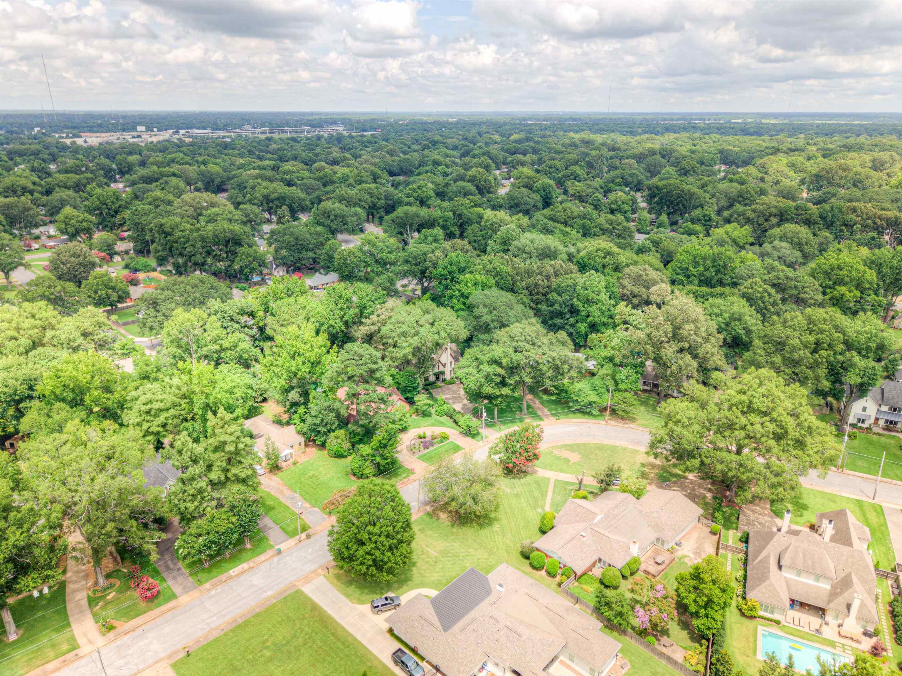 4972 Minden Road Memphis, TN 38117 - Photo 14 of 15 an aerial view of a houses with yard