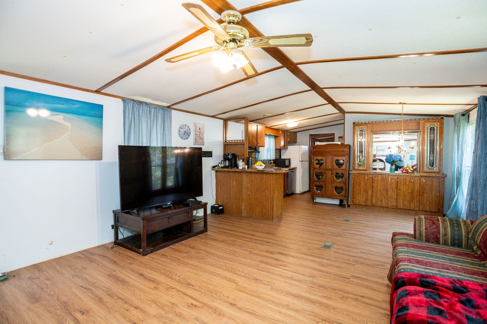 1810 Jim Kim Road Cunningham, TN 37052 - Photo 3 of 37 a living room with furniture and a flat screen tv