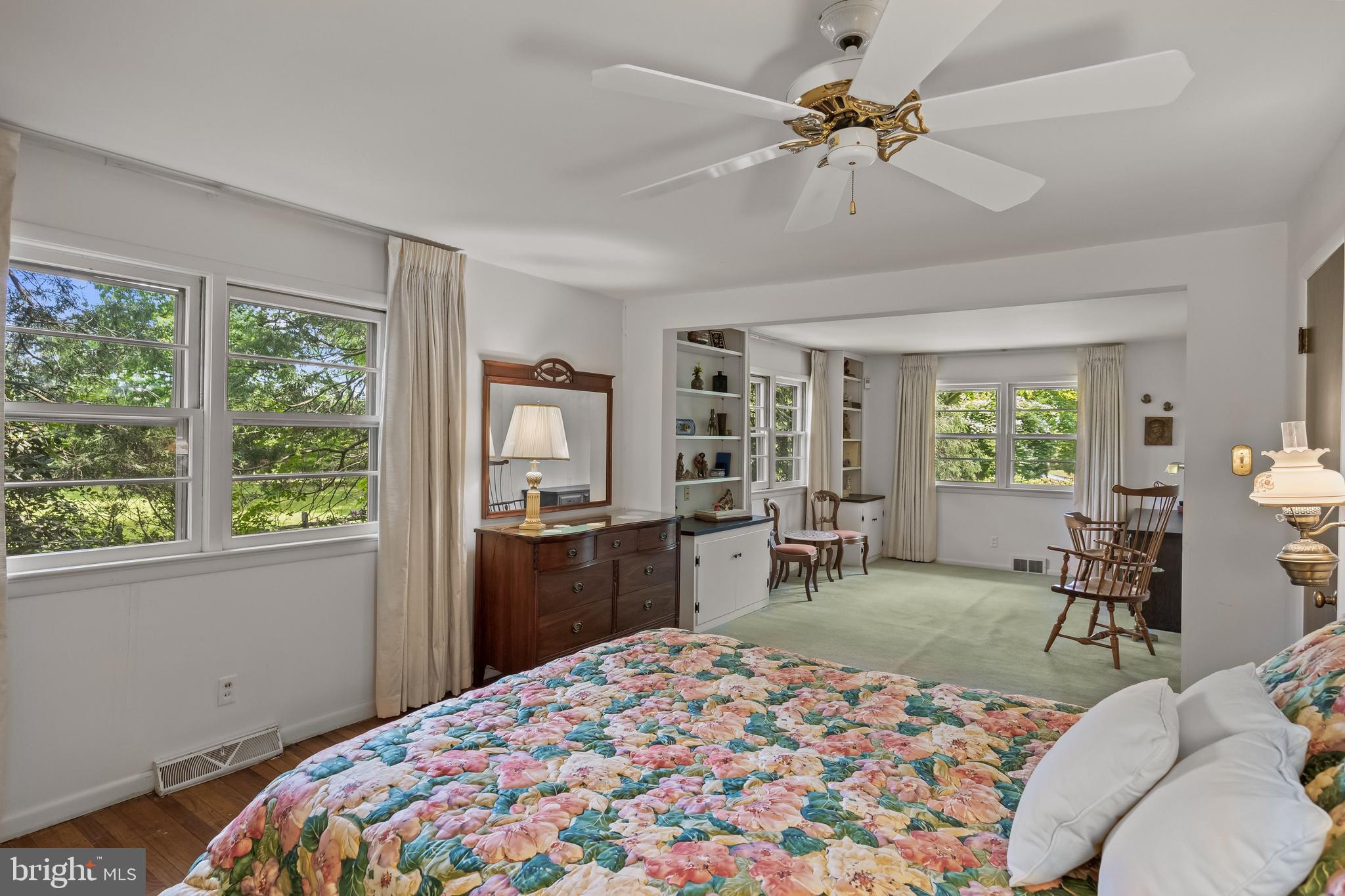 614 Chestnut Street Moorestown, NJ 08057 - Photo 36 of 86 a bedroom with a bed and a table with chair
