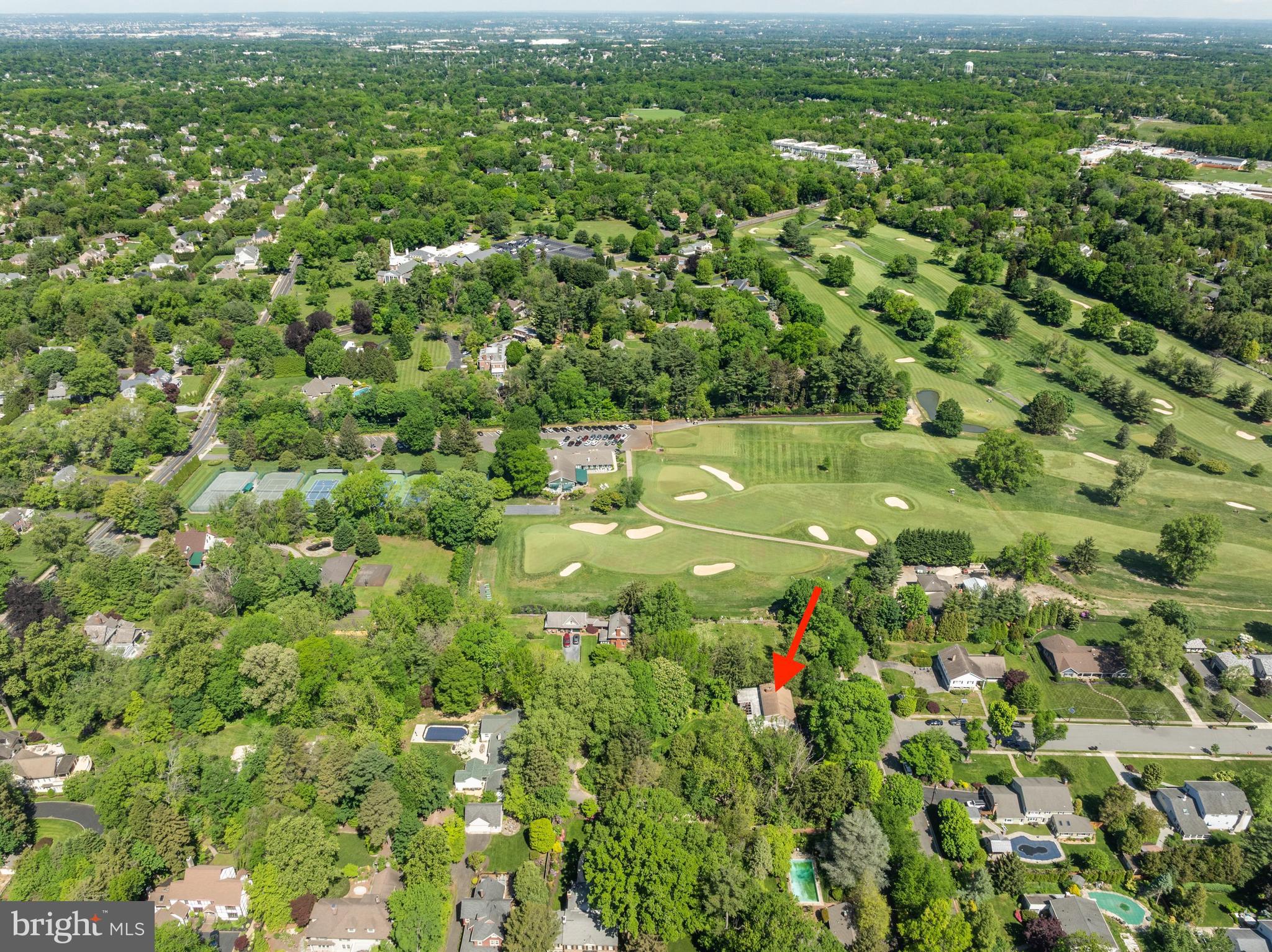 614 Chestnut Street Moorestown, NJ 08057 - Photo 81 of 86 a view of a lush green field with lots of trees