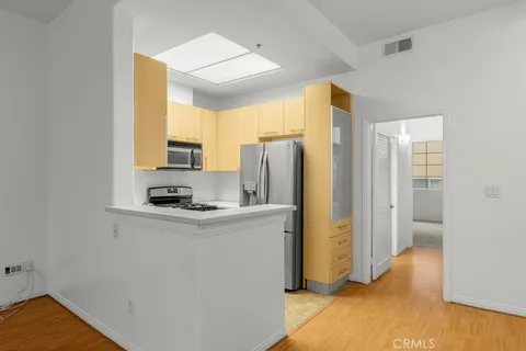 $399,000 | 7037 La Tijera Boulevard, Unit C102, Los Angeles, CA 90045