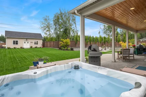 $1,250,000 | 10116 135th Avenue Northeast, Lake Stevens, WA 98258