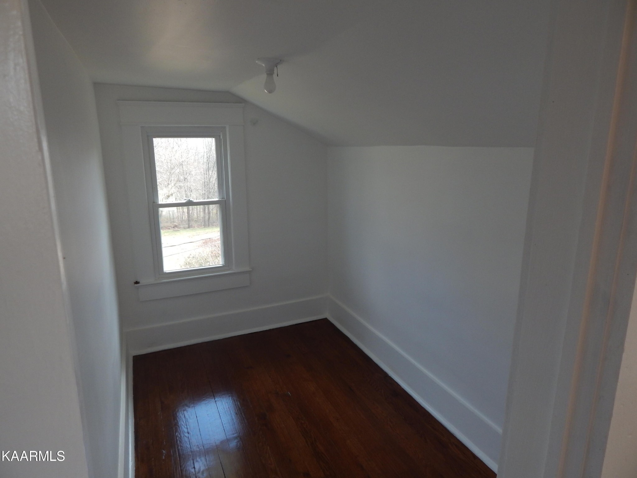 367 Reed Road Greeneville, TN 37745 - Photo 45 of 51 an empty room with a window