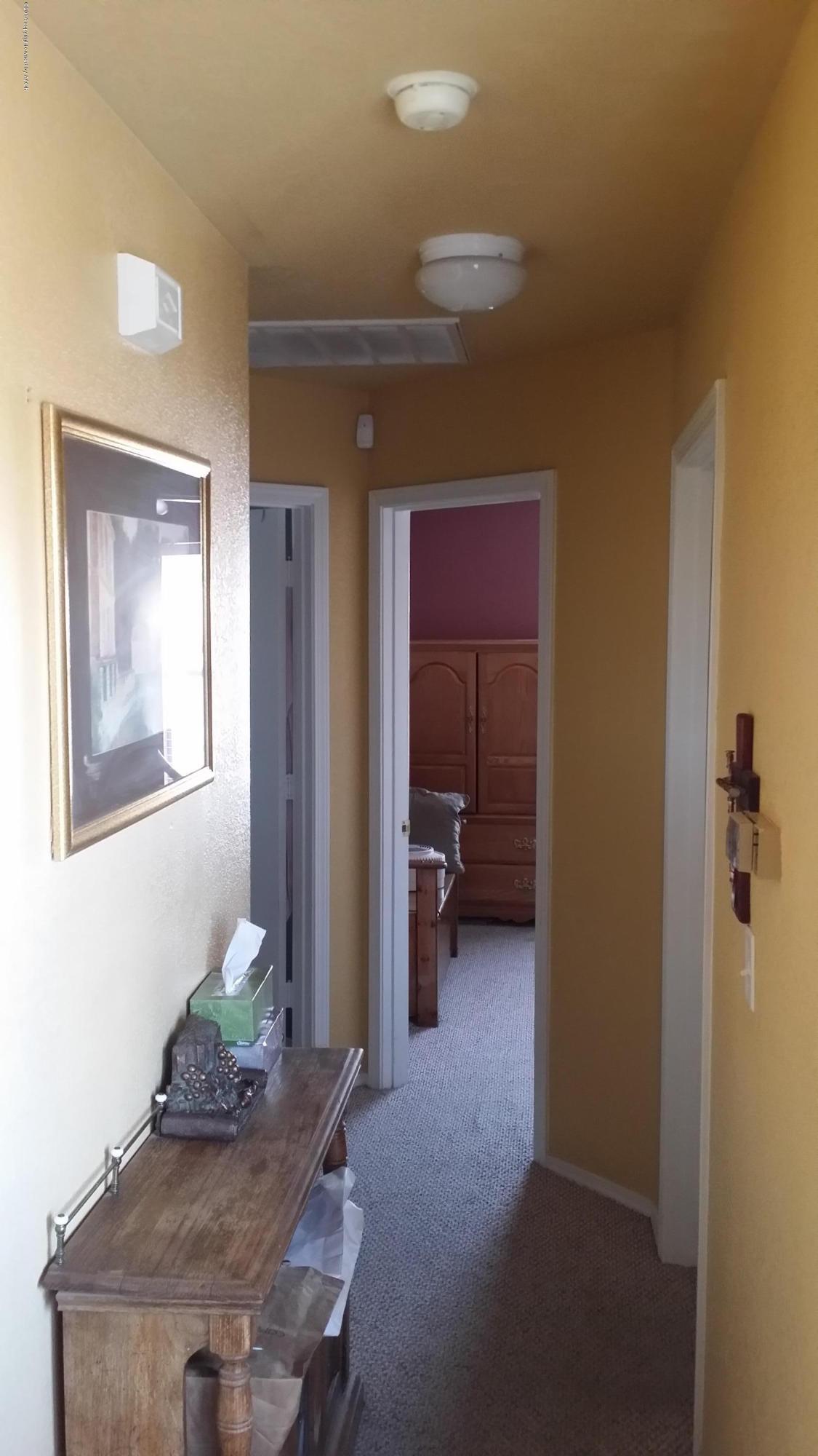 1148 Shasta Drive Amarillo, TX 79110 - Photo 15 of 22 Hallway