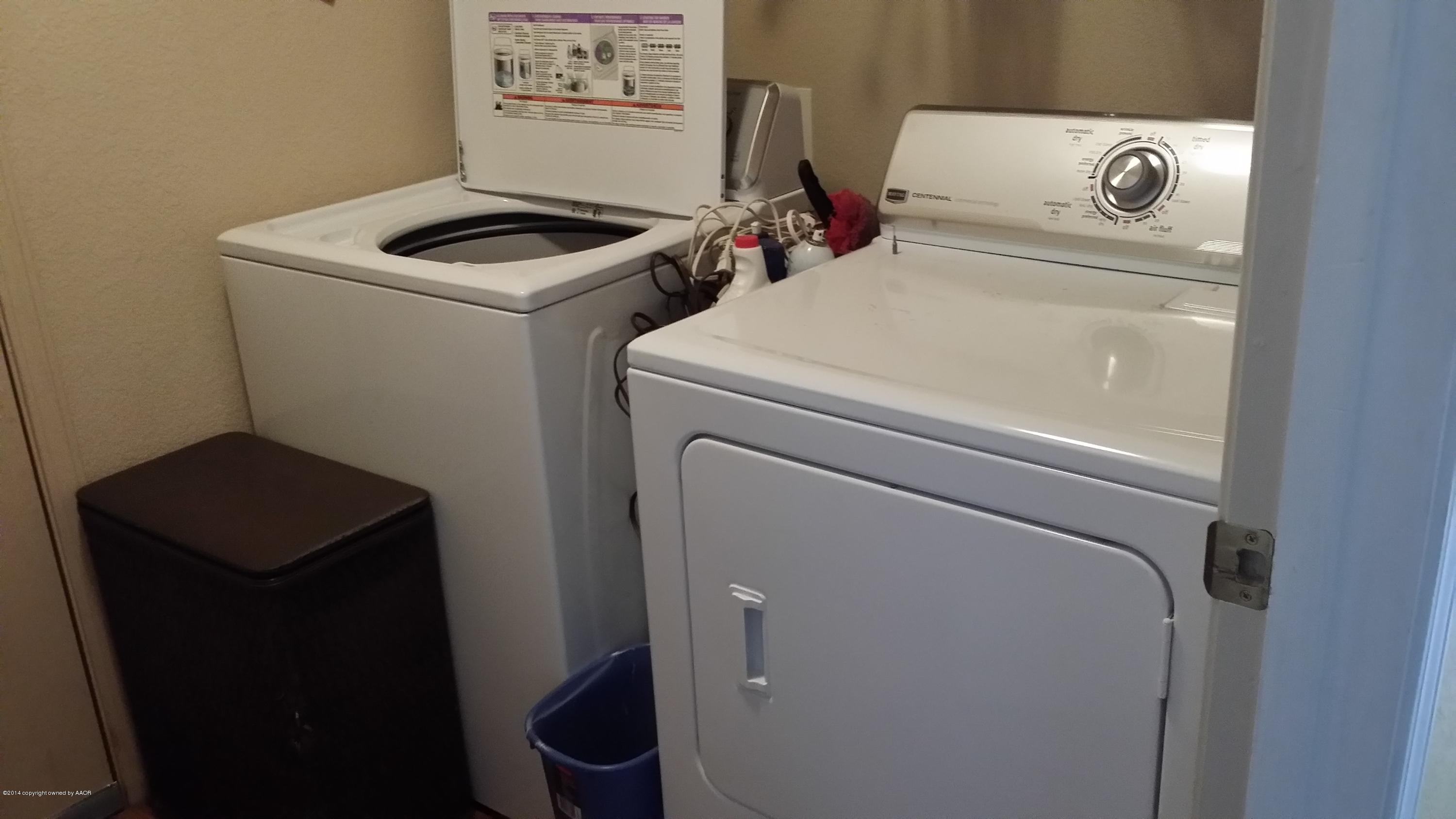 1148 Shasta Drive Amarillo, TX 79110 - Photo 17 of 22 Laundry Room