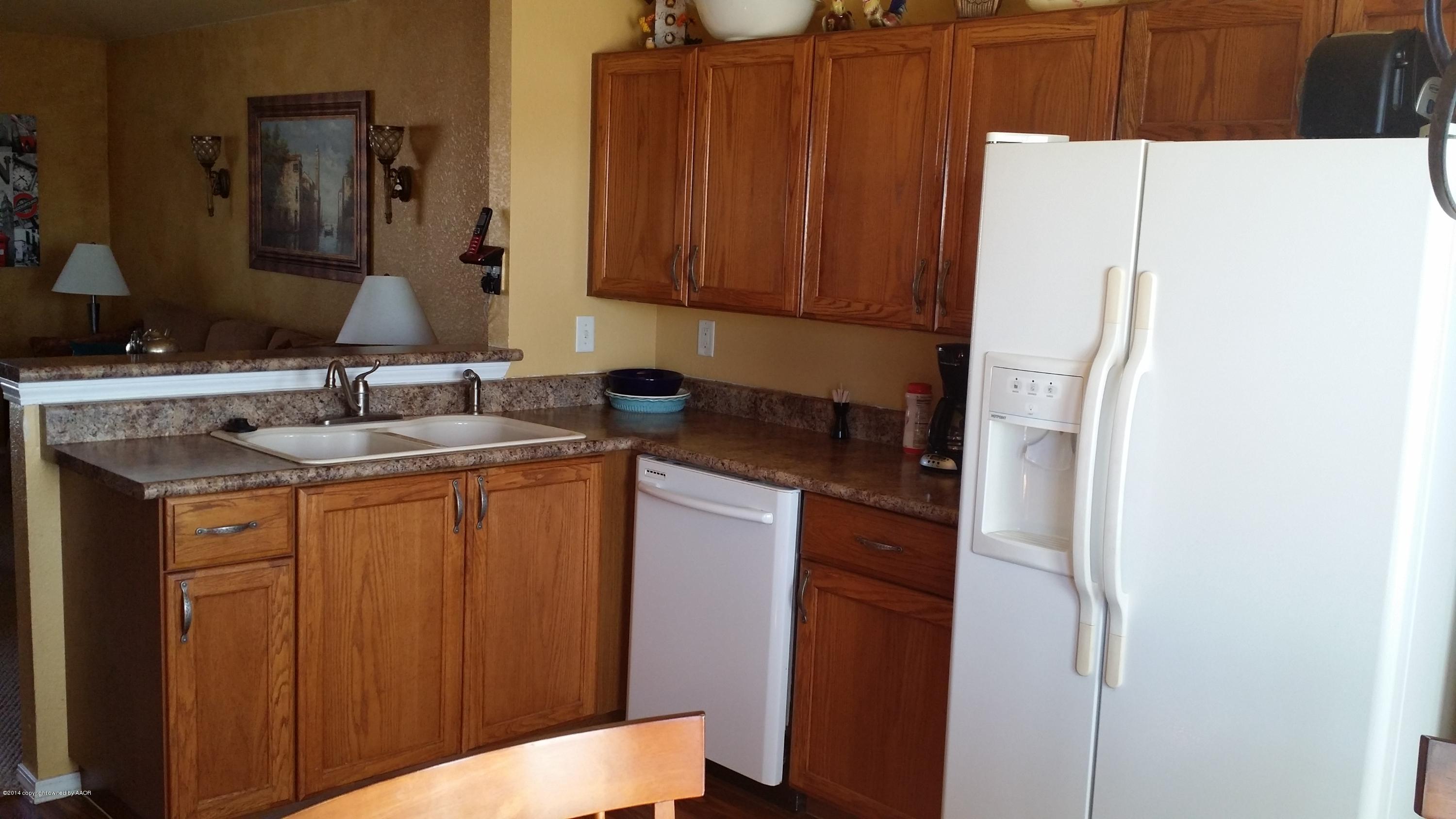 1148 Shasta Drive Amarillo, TX 79110 - Photo 8 of 22 Kitchen