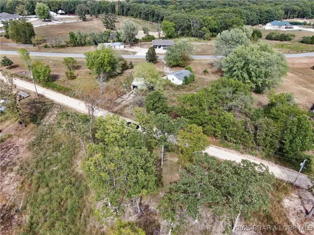 $80,000 | 27 Russell Loop, Brumley, MO 65017