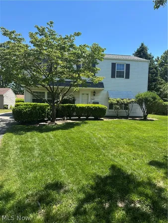 $255,500 | 5287 Strawberry Lane, Willoughby, OH 44094