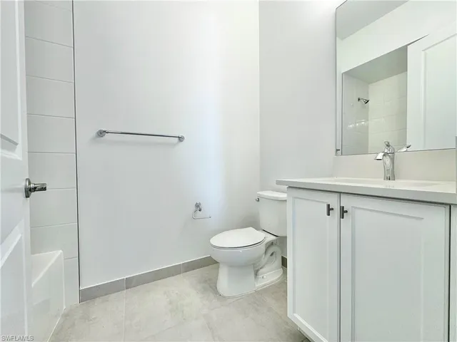 $750,000 | 20885 Thistle Leaf Lane, Estero, FL 33928