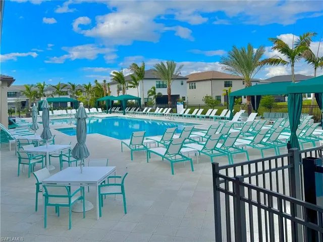 $750,000 | 20885 Thistle Leaf Lane, Estero, FL 33928