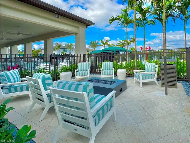 $750,000 | 20885 Thistle Leaf Lane, Estero, FL 33928