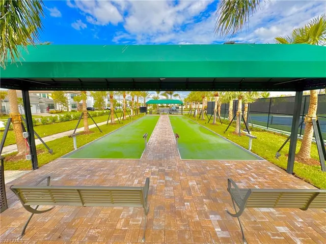 $750,000 | 20885 Thistle Leaf Lane, Estero, FL 33928