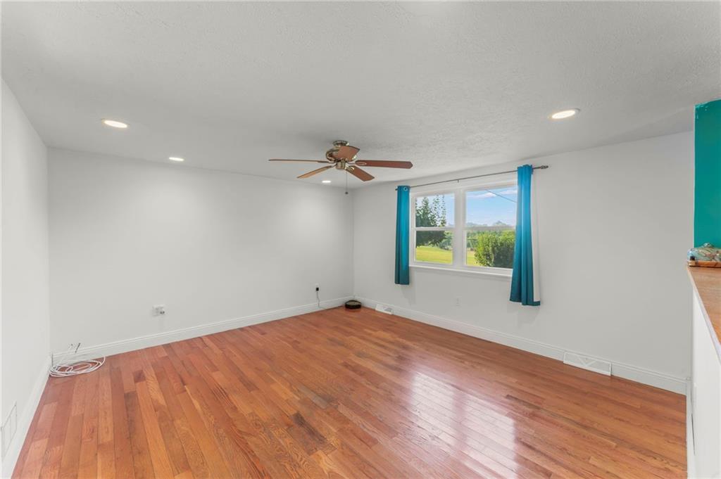 1022 McGovern Road Houston, PA 15342 - Photo 12 of 29 Gallery Image 12