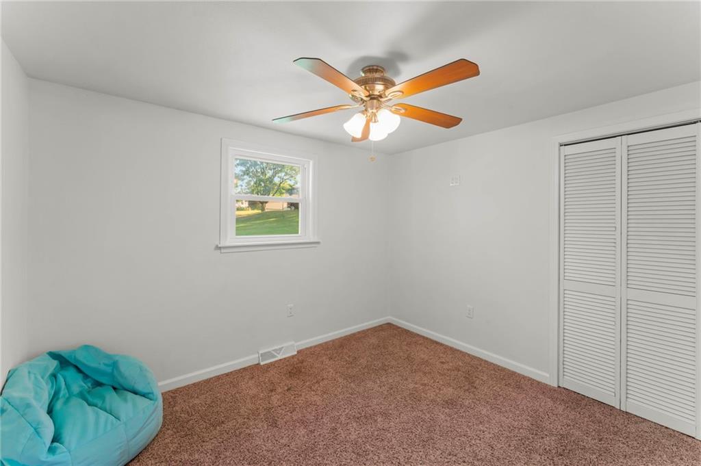 1022 McGovern Road Houston, PA 15342 - Photo 16 of 29 Gallery Image 16