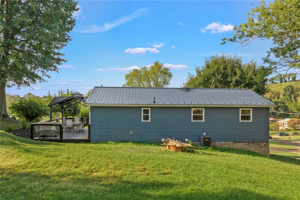 1022 McGovern Road Houston, PA 15342 - Photo 24 of 29 Gallery Image 24