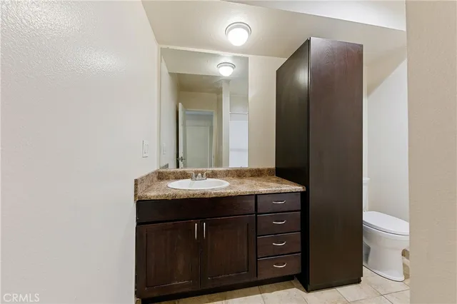 $649,000 | 1517 East Garfield Avenue, Unit 53, Glendale, CA 91205