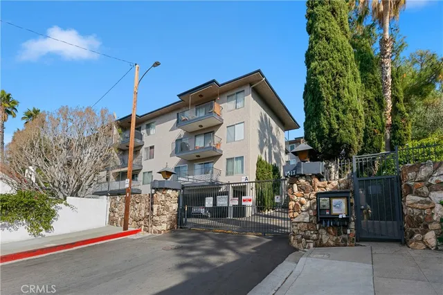 $649,000 | 1517 East Garfield Avenue, Unit 53, Glendale, CA 91205